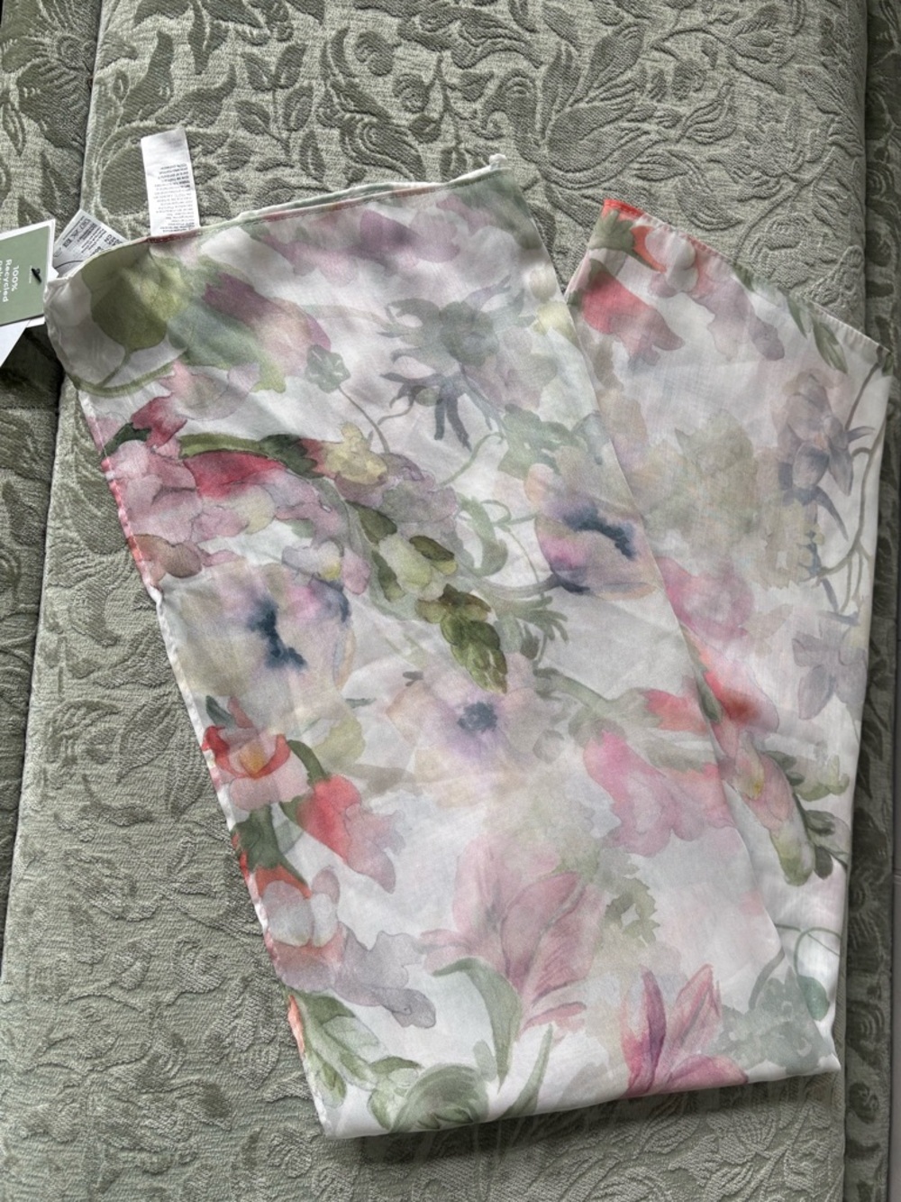 Scarf - Picture 2 of 4